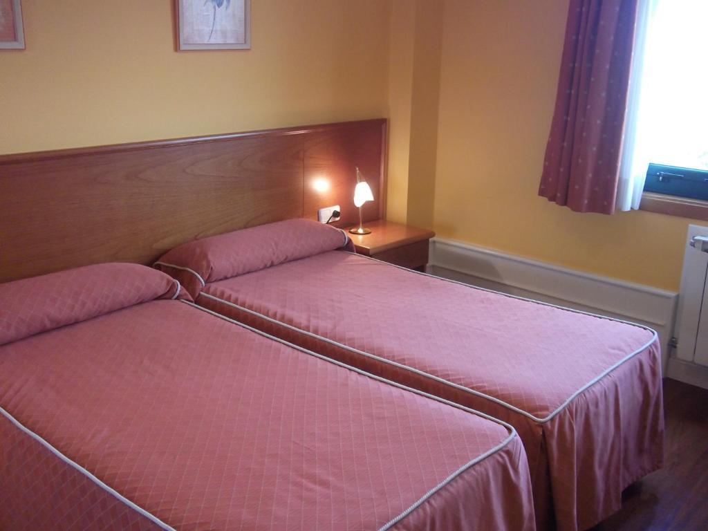 Val de Serantes Ferrol Habitación foto